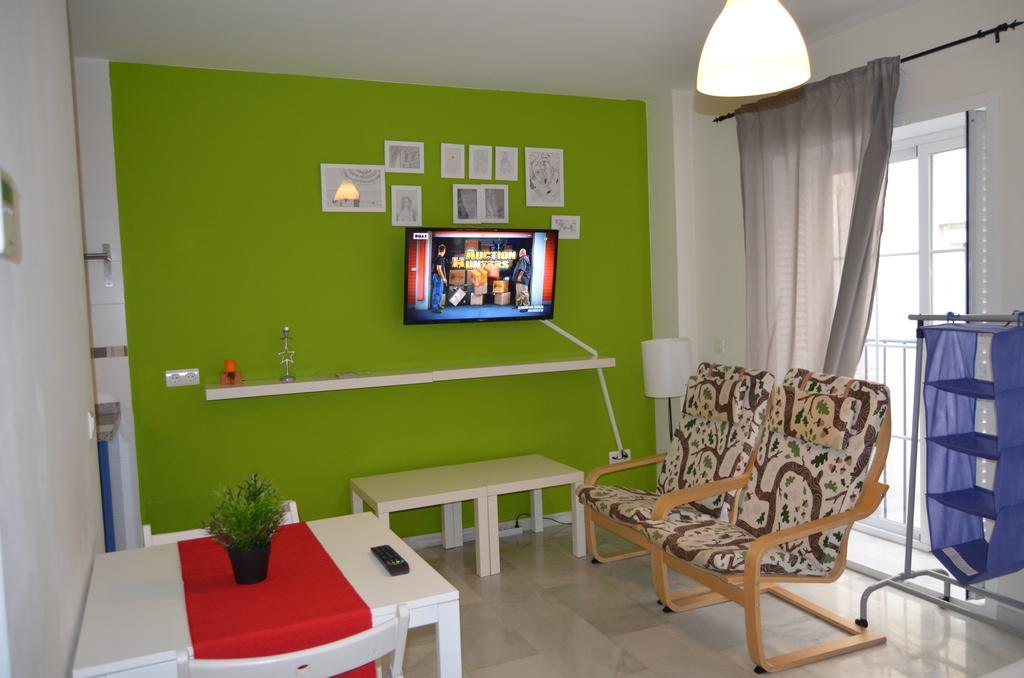 Apartamentos Canasteros Málaga Oda fotoğraf