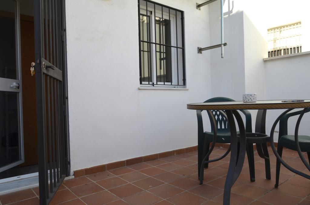 Apartamentos Canasteros Málaga Oda fotoğraf