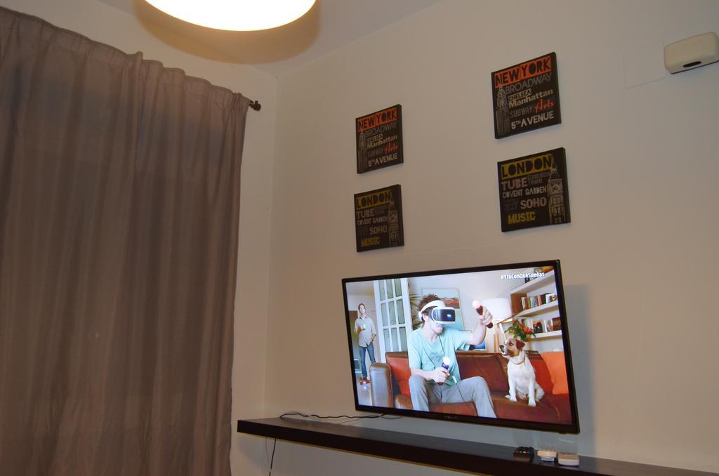Apartamentos Canasteros Málaga Oda fotoğraf