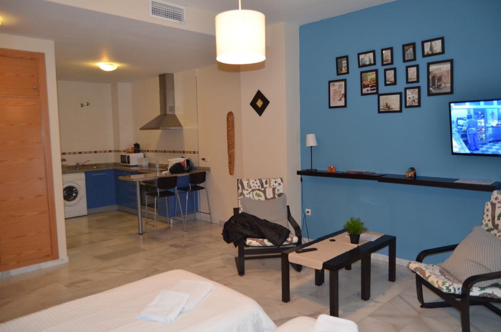 Apartamentos Canasteros Málaga Dış mekan fotoğraf