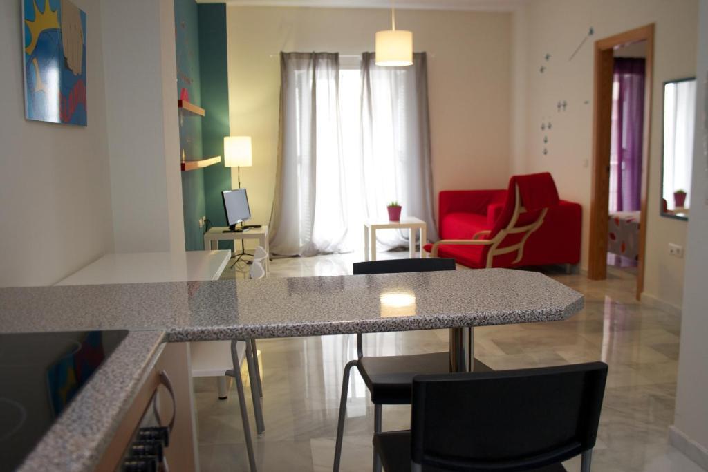 Apartamentos Canasteros Málaga Oda fotoğraf