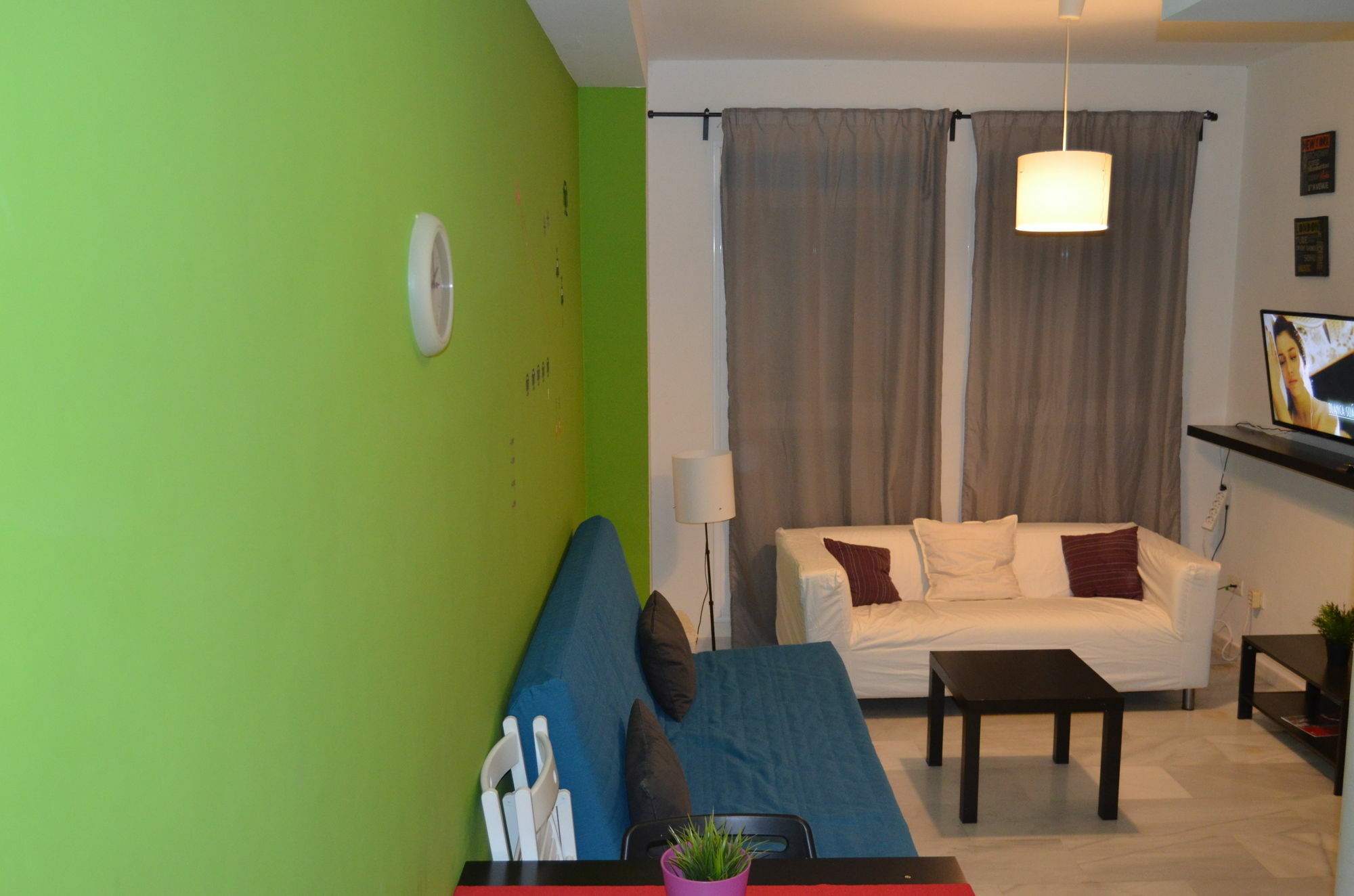 Apartamentos Canasteros Málaga Dış mekan fotoğraf